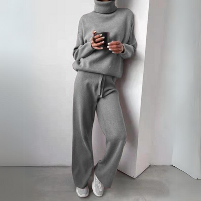 Clara™ - Bequemes 2-teiliges Set aus Rollkragenpullover und langer Hose