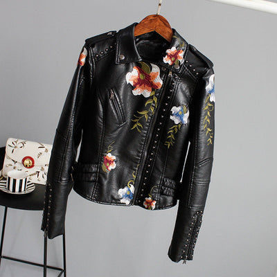 Florale Lederjacke – Mit handgefertigten Details