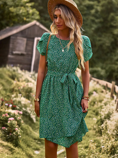 Stella™ - Lässiges Plissee-Blumenkleid