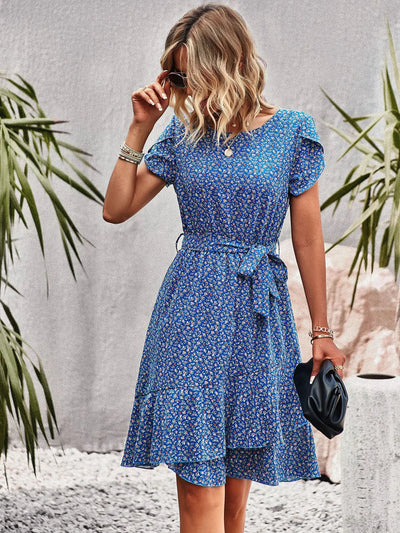 Stella™ - Lässiges Plissee-Blumenkleid