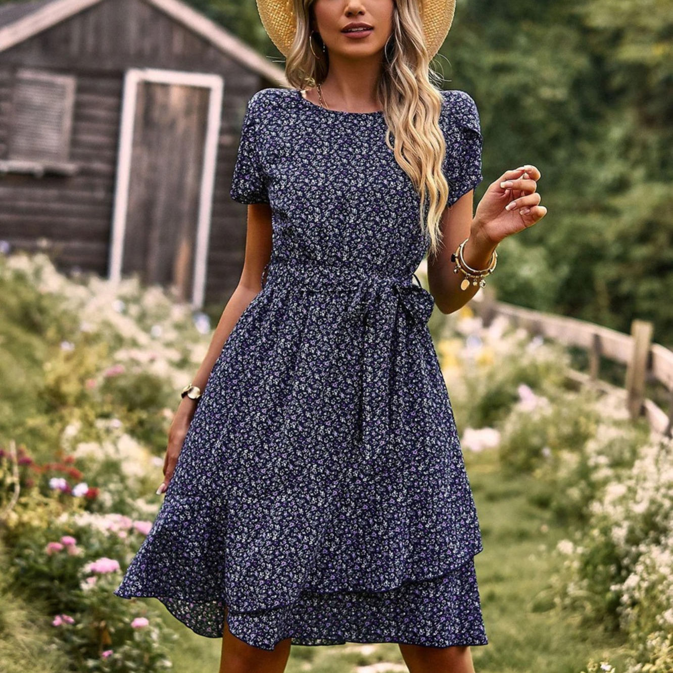 Stella™ - Lässiges Plissee-Blumenkleid