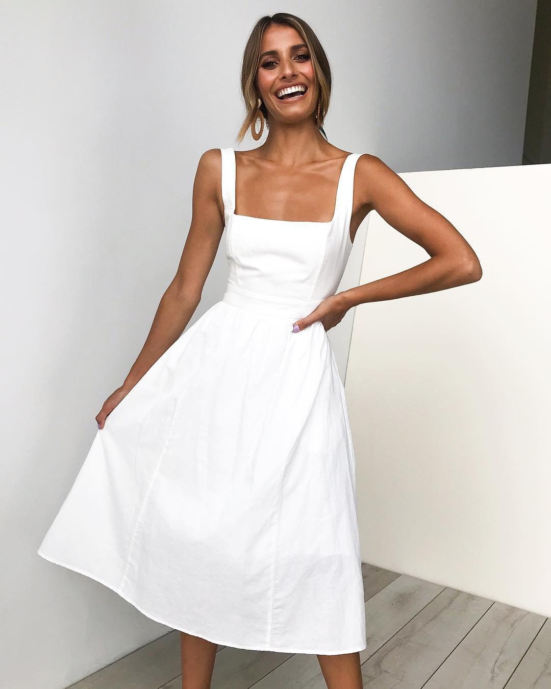 Mila™ – Zeitloses Kleid Mit Quadratischem Ausschnitt